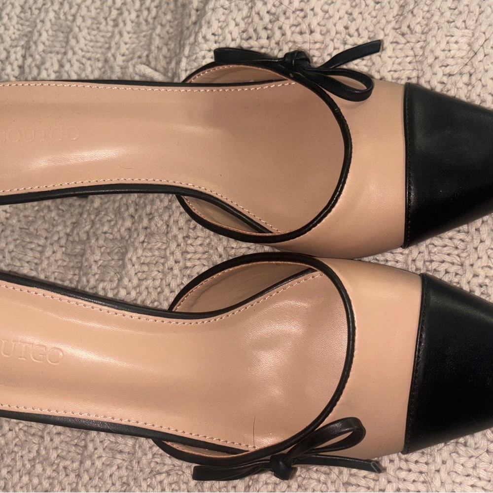 Elegant Black and Beige Women's Shoes